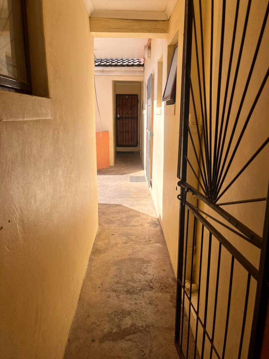 2 Bedroom Property for Sale in Amalinda Eastern Cape